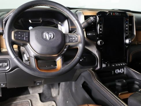 Used 2024 RAM 3500 Limited w/ Towing Technology Group image 6