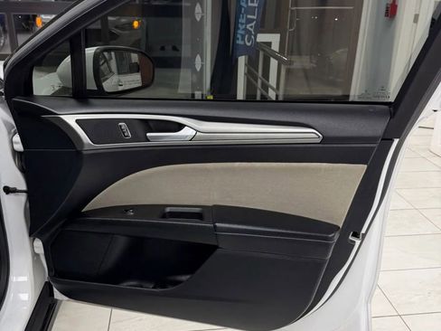 Used 2020 Ford Fusion S image 17