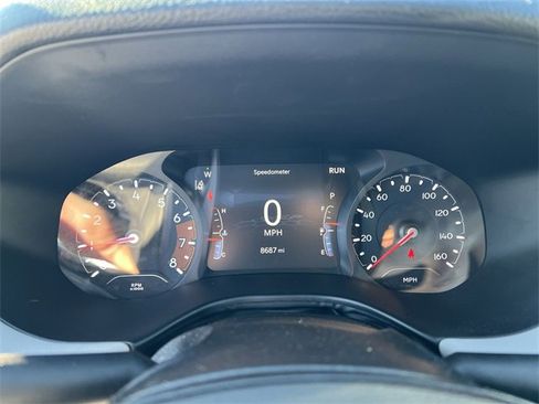 Used 2024 Jeep Compass Limited image 23