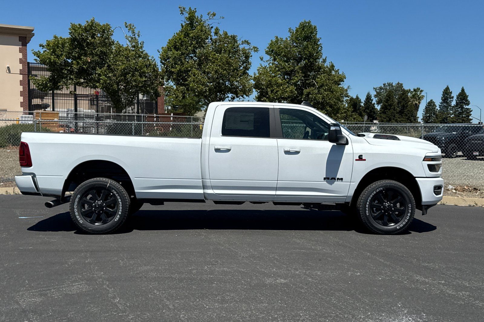 New 2026 RAM 2500 Laramie w/ Night Edition AWD/4WD image 2