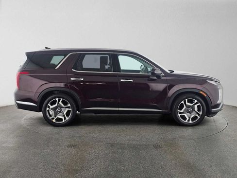 Used 2023 Hyundai Palisade Limited AWD/4WD image 2