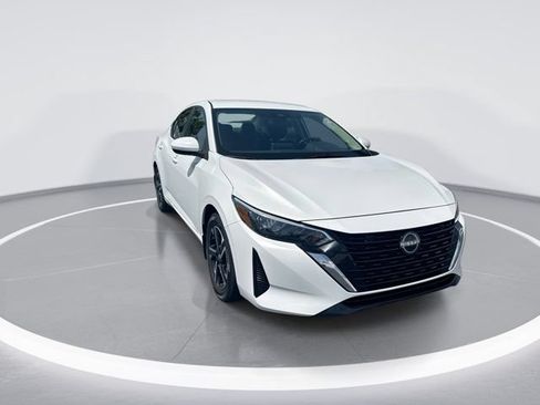 Used 2025 Nissan Sentra SV w/ All-Weather Package FWD image 2