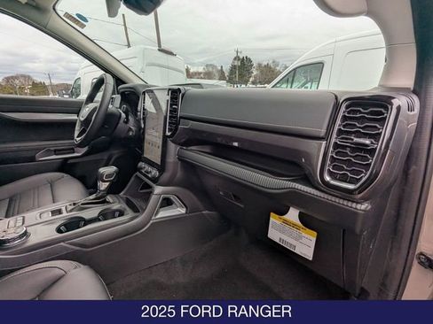 New 2025 Ford Ranger Lariat w/ FX4 Off-Road Package AWD/4WD image 25