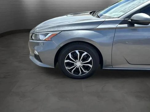 Used 2022 Nissan Altima 2.5 S FWD image 43