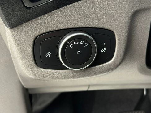 Used 2022 Ford Transit Connect XL FWD image 28