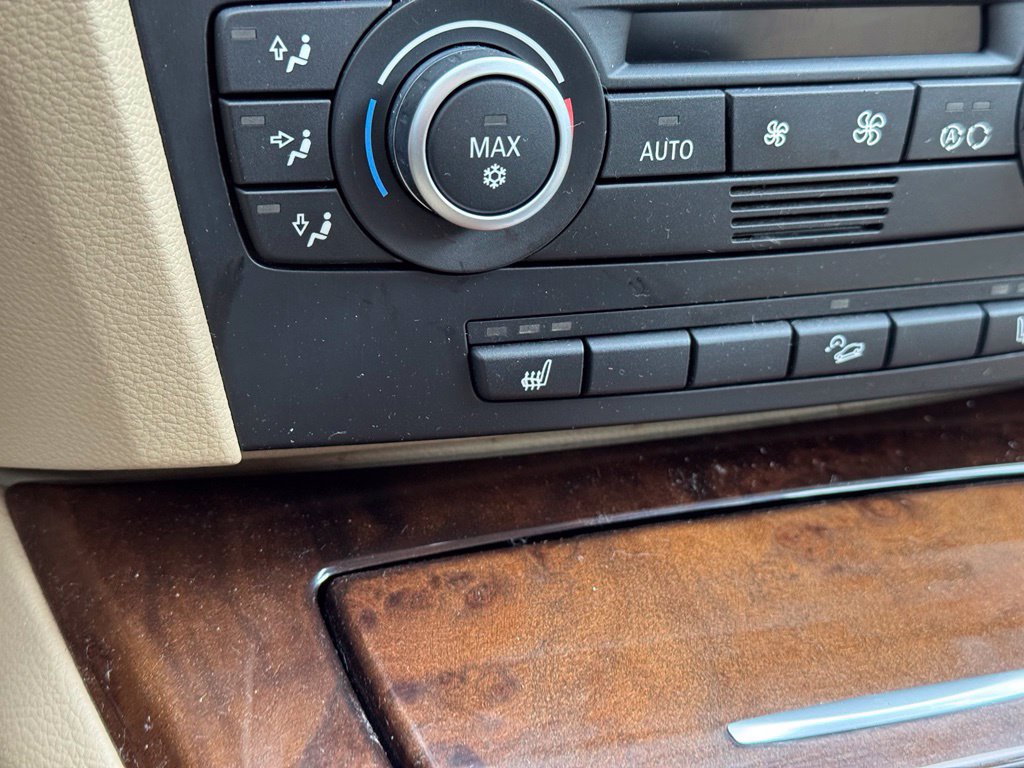 Used 2009 BMW 328i xDrive Sedan AWD/4WD image 16