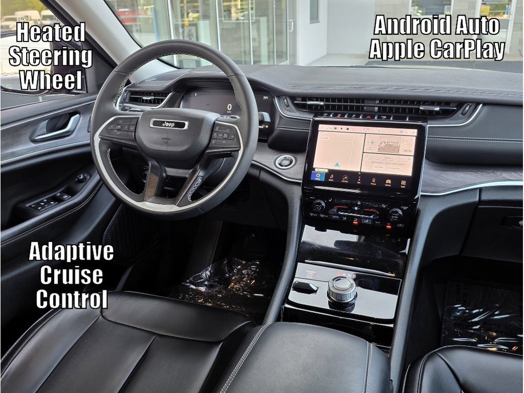 Used 2023 Jeep Grand Cherokee Limited AWD/4WD image 2