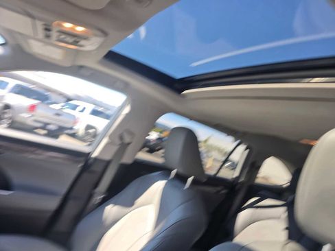 Used 2023 Toyota Highlander Limited image 26