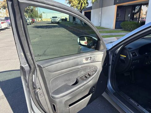 Used 2014 Hyundai Genesis 5.0 R-Spec image 12