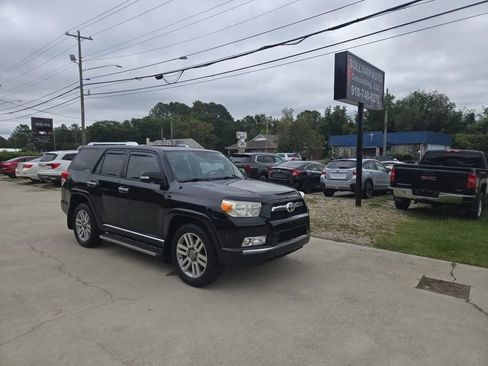 Used 2011 Toyota 4Runner Limited image 4