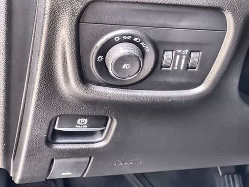 Used 2021 Jeep Grand Cherokee L Overland AWD/4WD image 29