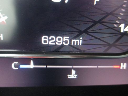 Used 2025 GMC Sierra 2500 AT4X image 34