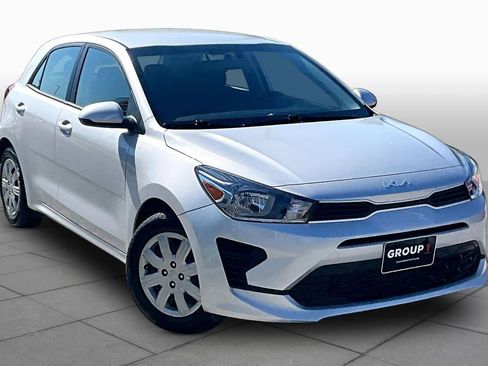 Used 2023 Kia Rio S FWD image 3