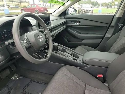 Used 2024 Honda Accord EX image 9