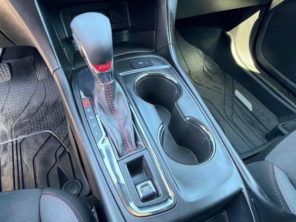 Used 2022 Chevrolet Equinox RS w/ LPO, Floor Liner Package FWD image 30