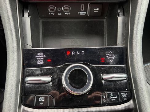 Used 2023 Jeep Grand Cherokee Trailhawk w/ Luxury Tech Group III image 31