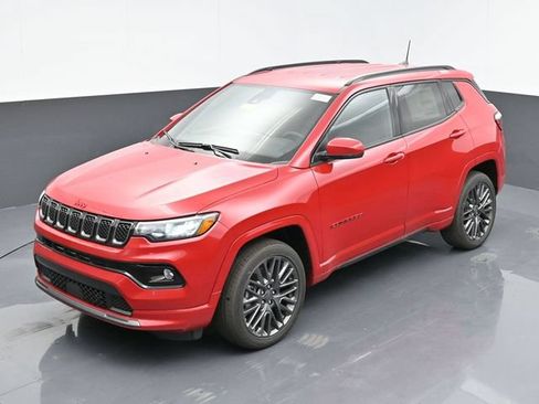 Used 2024 Jeep Compass Limited AWD/4WD image 29