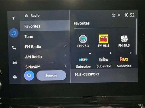 Used 2025 Toyota Sienna LE image 27