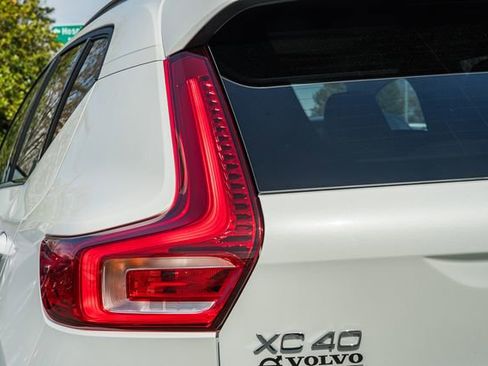 New 2026 Volvo XC40 B5 Plus w/ Climate Package image 7