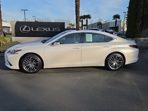 Certified 2024 Lexus ES 350 w/ Premium Package image 2