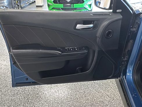 Used 2020 Dodge Charger R/T w/ Blacktop Package image 21