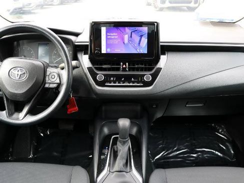 Used 2023 Toyota Corolla LE image 18