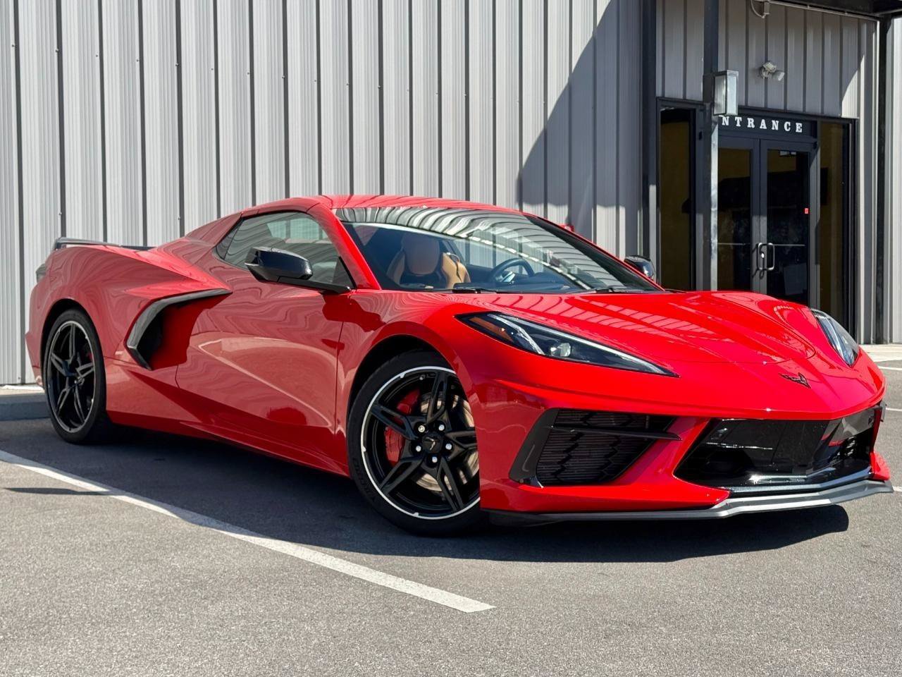 Used 2021 Chevrolet Corvette Stingray Preferred Conv w/ Z51 Performance Package RWD image 3