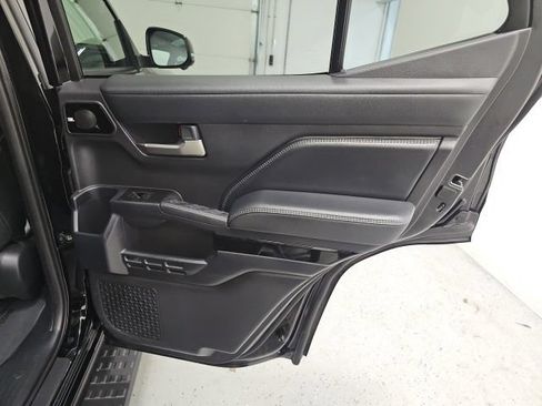 Used 2025 Toyota 4Runner Limited AWD/4WD image 34
