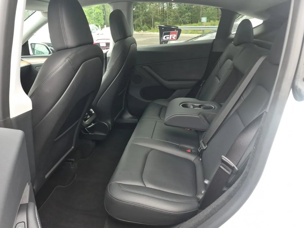 Used 2025 Tesla Model Y Performance AWD/4WD image 8
