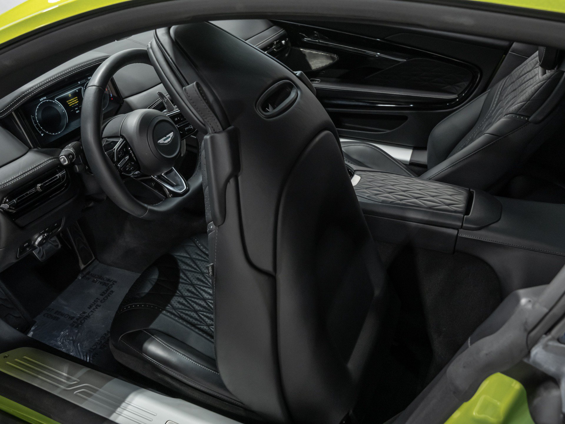 Used 2024 Aston Martin DB12 Coupe RWD image 58