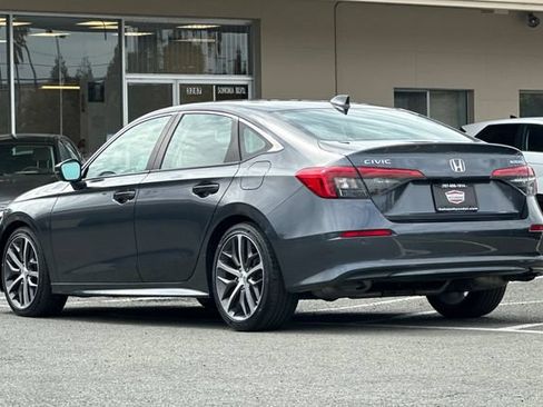 Used 2023 Honda Civic Touring image 8