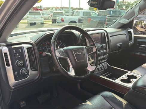 Used 2018 GMC Sierra 1500 SLT AWD/4WD image 10