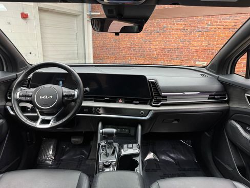Used 2023 Kia Sportage X-Line AWD/4WD image 12