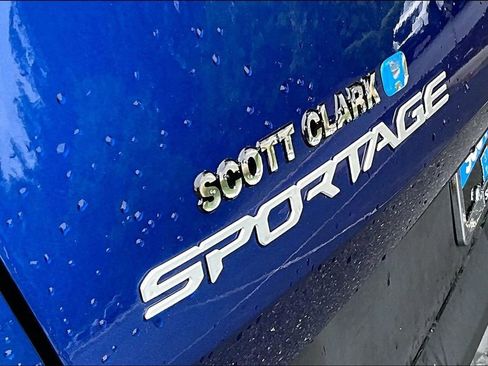 Used 2024 Kia Sportage EX FWD image 22