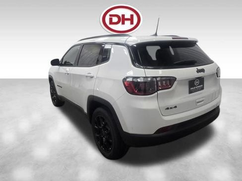 New 2026 Jeep Compass Latitude image 17