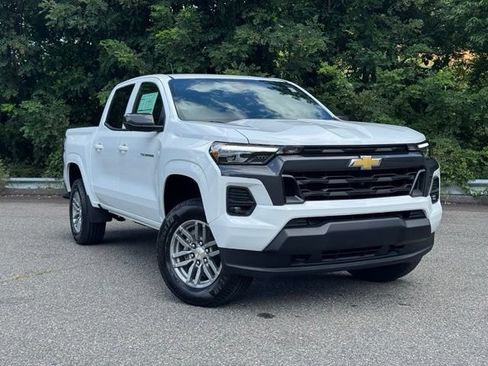 New 2026 Chevrolet Colorado LT w/ LT Convenience Package AWD/4WD image 1