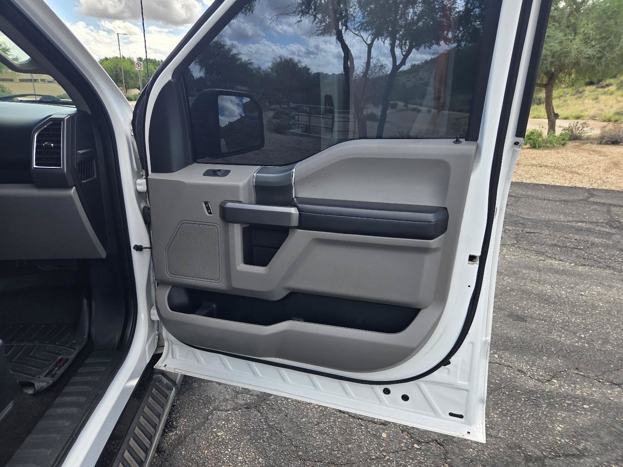 Used 2016 Ford F150 XLT w/ Equipment Group 302A Luxury RWD image 17