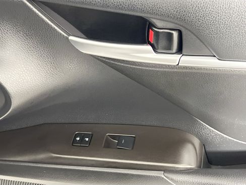 Used 2024 Toyota Camry SE FWD image 31