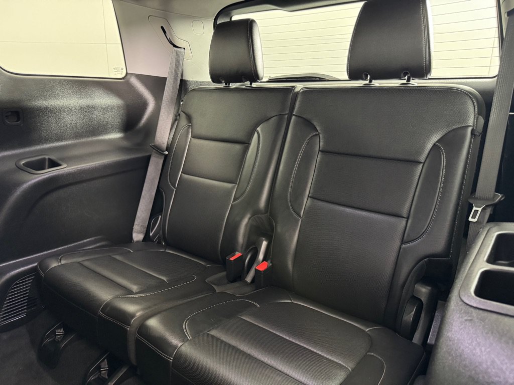 Used 2023 GMC Acadia SLT FWD image 25