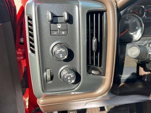 Used 2018 Chevrolet Silverado 1500 LTZ w/ High Desert Package AWD/4WD image 22