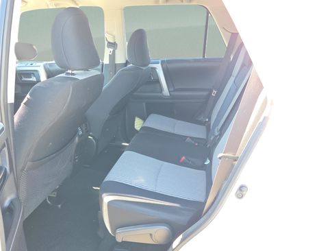 Used 2015 Toyota 4Runner SR5 image 10