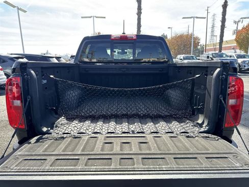 Used 2022 Chevrolet Colorado Z71 image 40