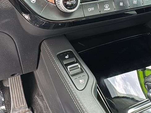 Used 2021 Kia Telluride EX w/ EX Premium Package image 19