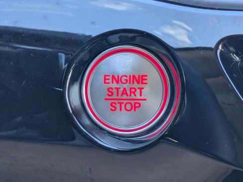 Used 2023 Acura MDX SH-AWD w/ Advance Package image 17