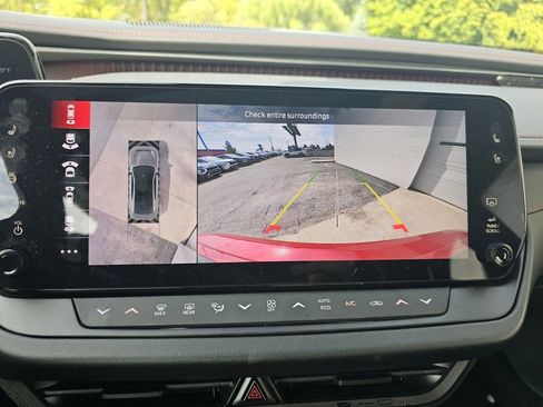 Used 2024 Dodge Charger R/T w/ Plus Group image 4