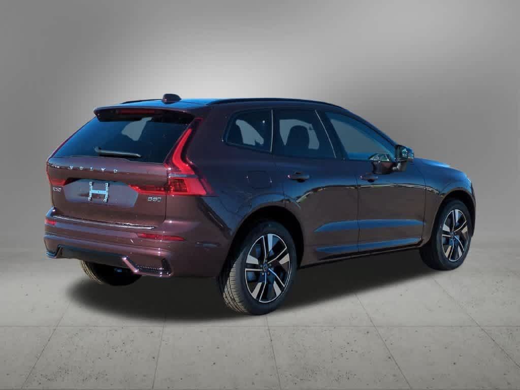 Used 2026 Volvo XC60 B5 Plus w/ Protection Package Premier AWD/4WD image 6