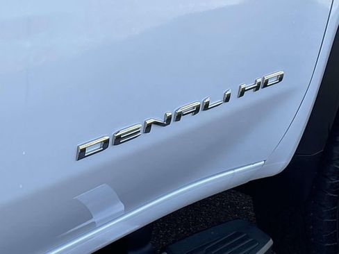New 2026 GMC Sierra 2500 Denali AWD/4WD image 10