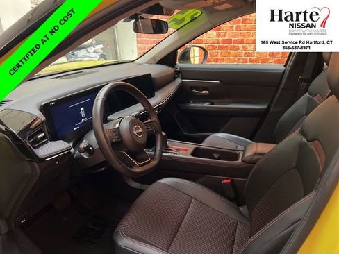 Certified 2025 Nissan Kicks SR image 8