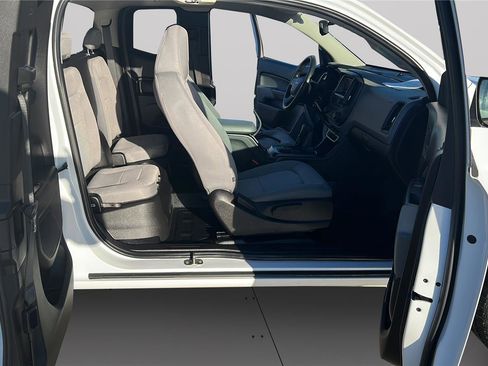 Used 2016 Chevrolet Colorado W/T w/ WT Convenience Package image 21