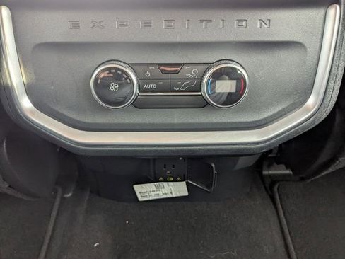 Used 2025 Ford Expedition Max Active image 19
